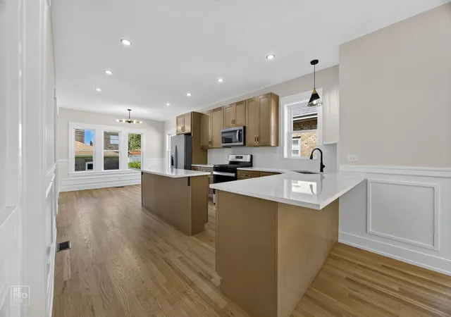 Photo 4 of Single family home for sale at 1912 East Ave, Berwyn, IL 60402 | MLS# 12788149 | Listing updated on 2026-10-23