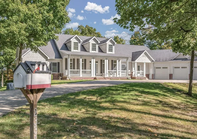 Single family home for sale at 2331 Du Claire Rd, Decatur, IL 62521 | MLS# 12788181