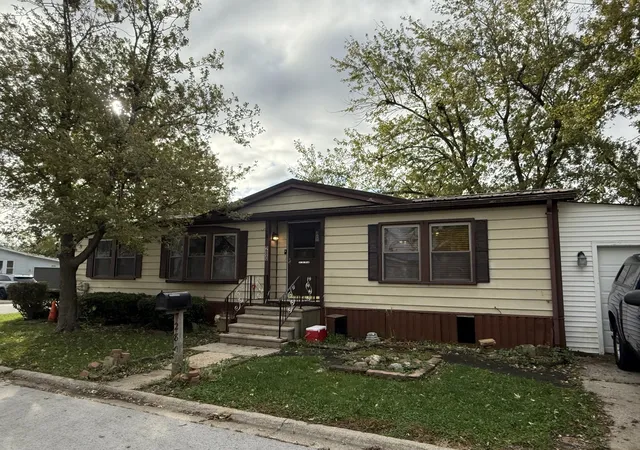 Photo 1 of Manufactured home for sale at 280 Blackthorn Rd, Matteson, IL 60443 | MLS# 12788182 | Listing updated on 2026-10-22