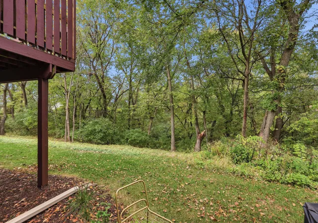 Photo 4 of Townhouse for sale at 1231 33rd Avenue Cir, Silvis, IL 61282 | MLS# 12788186 | Listing updated on 2026-10-29