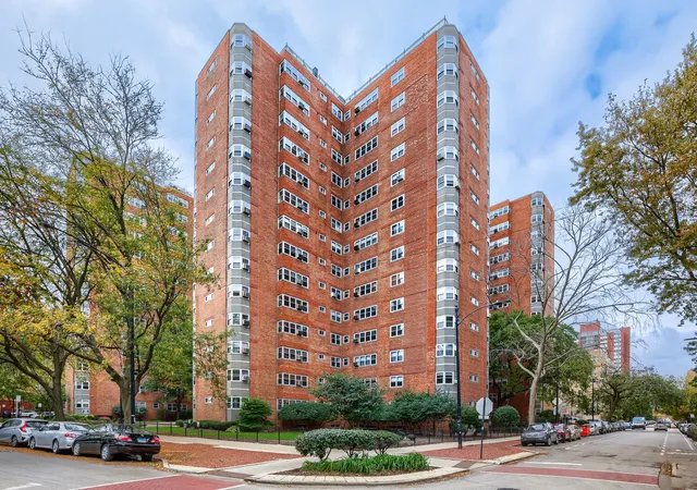 Photo 2 of Condo for sale at 4970 N Marine Dr #427, Chicago, IL 60640 | MLS# 12788201 | Listing updated on 2026-10-20