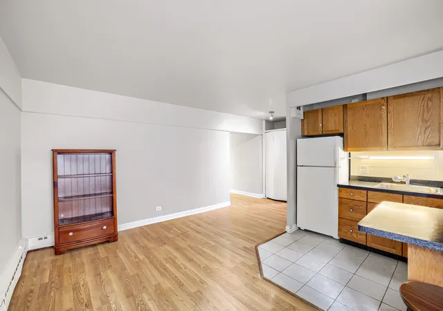 Photo 3 of Condo for sale at 4970 N Marine Dr #427, Chicago, IL 60640 | MLS# 12788201 | Listing updated on 2026-10-20