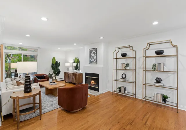 Photo 4 of Townhouse for sale at 1470 E 56th Street, Chicago, IL 60637 | MLS# 12788219 | Listing updated on 2026-10-20