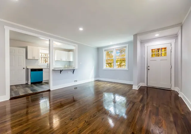 Photo 4 of Single family home for sale at 11104 S Avenue O, Chicago, IL 60617 | MLS# 12788230 | Listing updated on 2026-10-20