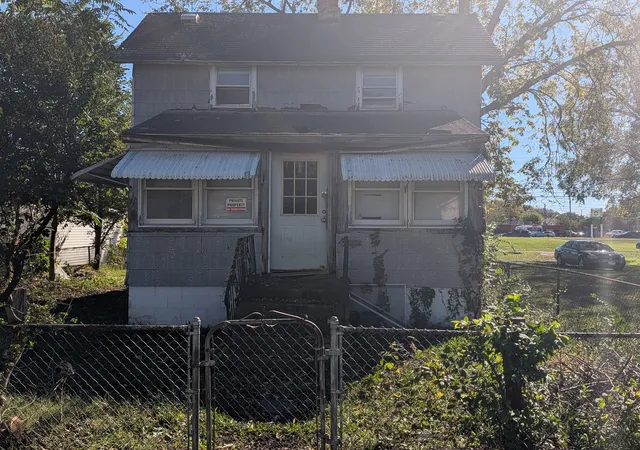 Single family home for sale at 318 12th Street, East Moline, IL 61244 | MLS# 12788255