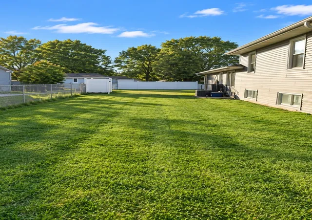 Photo 2 of Single family home for sale at 1006 Elm Ave, Sterling, IL 61081 | MLS# 12788300 | Listing updated on 2026-10-28