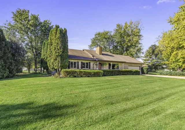 Photo 2 of Single family home for sale at 1485 Nova Rd, Lake Holiday, IL 60548 | MLS# 12788306 | Listing updated on 2026-10-27