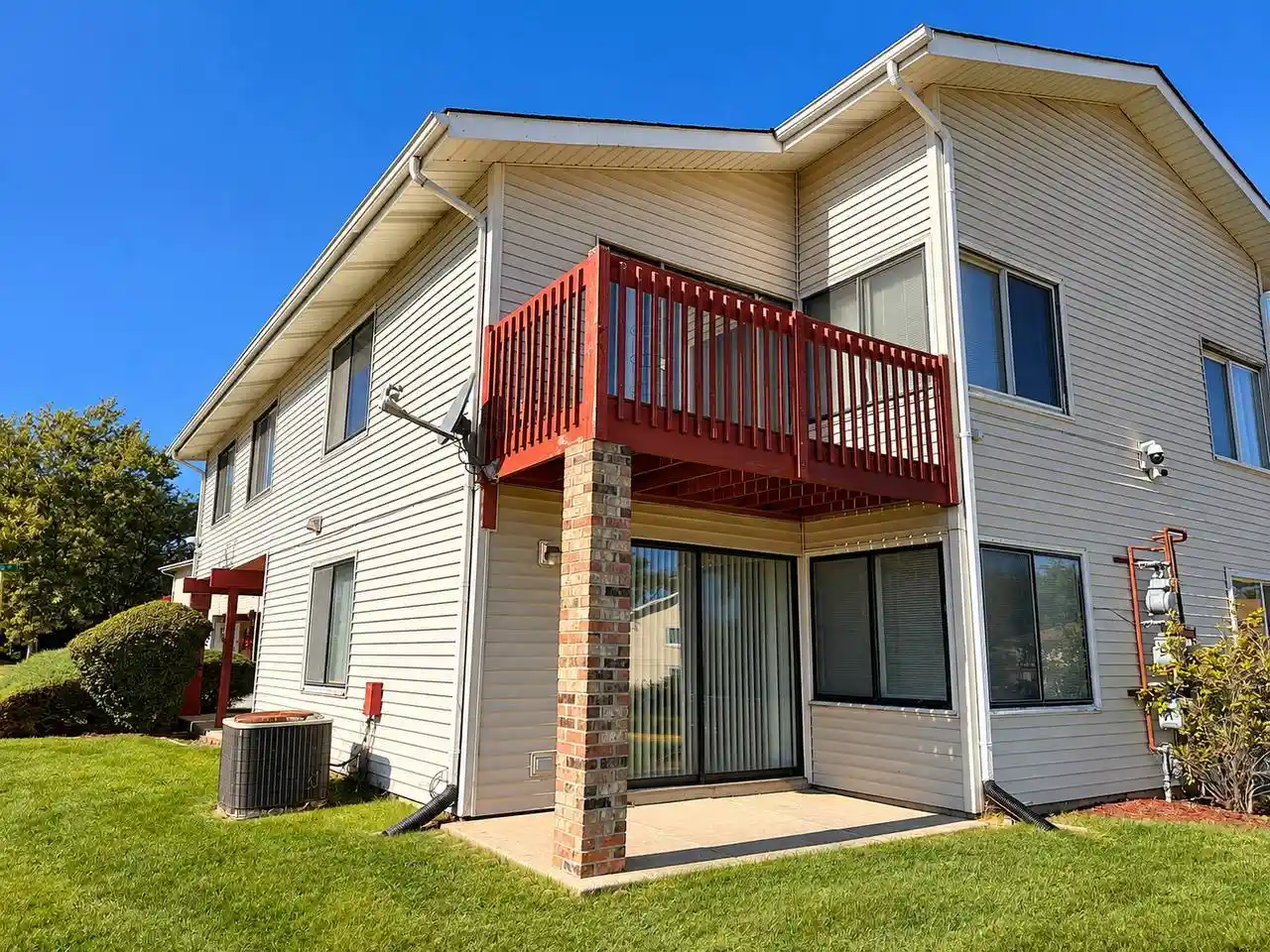 Listing Photo 2 - Condo for sale in 709 Spring Ct located at 709 Spring Ct, University Park, IL 60484 - Unit 709 Spring Ct