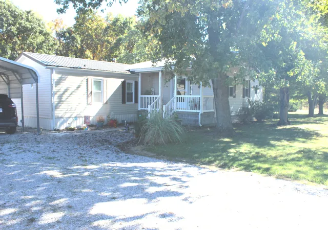 Photo 1 of Single family home for sale at 8024 Garrett Rd, Alma, IL 62807 | MLS# 12788340 | Listing updated on 2026-10-24