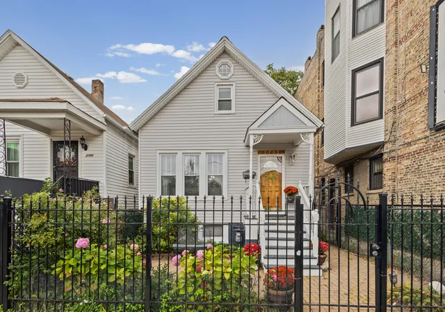 Photo 1 of Single family home for sale at 2702 N California Ave, Chicago, IL 60647 | MLS# 12788347 | Listing updated on 2026-10-19