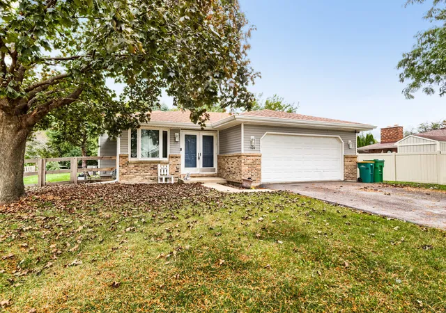 Photo 1 of Single family home for sale at 1104 Rushwood Ave, Shorewood, IL 60404 | MLS# 12788350 | Listing updated on 2026-10-22