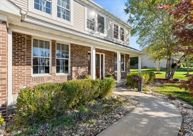 Photo 3 of Single family home for sale at 2315 Oakwood Ln, Marseilles, IL 61341 | MLS# 12788351 | Listing updated on 2026-10-20