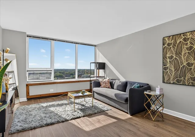 Photo 3 of Condo for sale at 3930 N Pine Grv Ave #1610, Chicago, IL 60613 | MLS# 12788361 | Listing updated on 2026-10-20