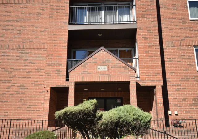 Photo 2 of Condo for sale at 6550 W Gunnison St #305, Harwood Heights, IL 60706 | MLS# 12788362 | Listing updated on 2026-10-20