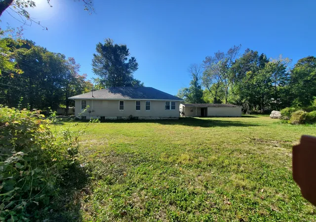 Photo 1 of Single family home for sale at 608 N Carico St, Carbondale, IL 62901 | MLS# 12788367 | Listing updated on 2026-10-20