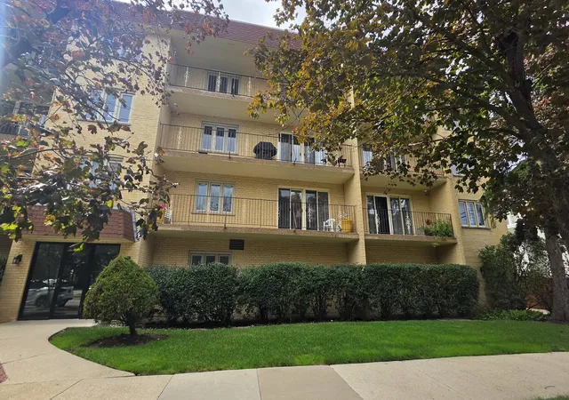 Photo 1 of Condo for sale at 6300 W Montrose Ave #205, Chicago, IL 60634 | MLS# 12788369 | Listing updated on 2026-10-22