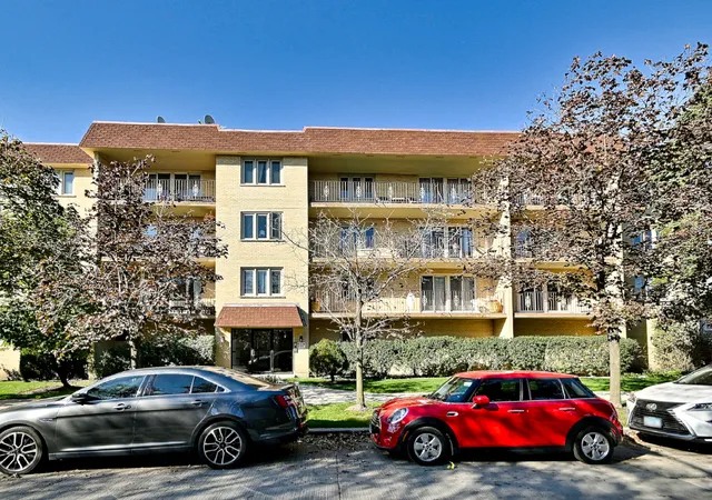 Condo for sale at 6300 W Montrose Ave #205, Chicago, IL 60634 | MLS# 12788369