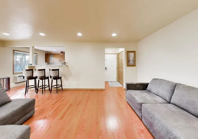 Photo 3 of Condo for sale at 904 E Old Willow Rd #102, Prospect Heights, IL 60070 | MLS# 12788405 | Listing updated on 2026-10-21