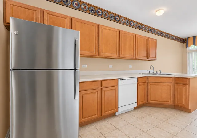 Photo 4 of Townhouse for sale at 2755 Foxwood Dr, New Lenox, IL 60451 | MLS# 12788435 | Listing updated on 2026-10-22