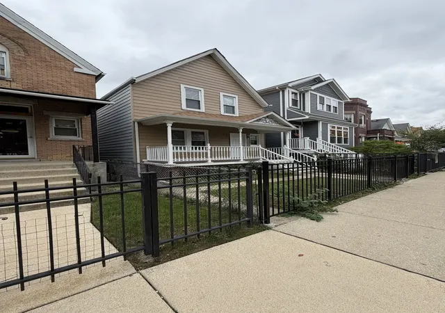Photo 2 of Single family home for sale at 3719 W Wabansia Ave, Chicago, IL 60647 | MLS# 12788442 | Listing updated on 2026-10-22