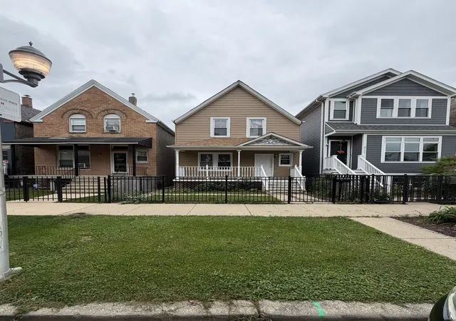 Photo 3 of Single family home for sale at 3719 W Wabansia Ave, Chicago, IL 60647 | MLS# 12788442 | Listing updated on 2026-10-22
