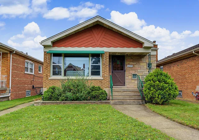 Photo 1 of Single family home for sale at 10712 S Ave B, Chicago, IL 60617 | MLS# 12788446 | Listing updated on 2026-10-19