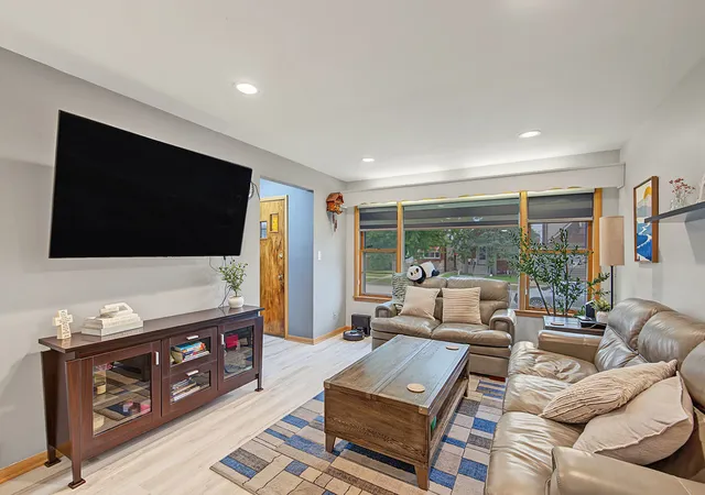 Photo 4 of Single family home for sale at 10712 S Ave B, Chicago, IL 60617 | MLS# 12788446 | Listing updated on 2026-10-19