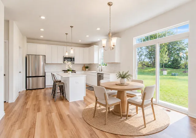 Photo 2 of Single family home for sale at 25529 W Streamwood Ln, Plainfield, IL 60544 | MLS# 12788464 | Listing updated on 2026-10-20