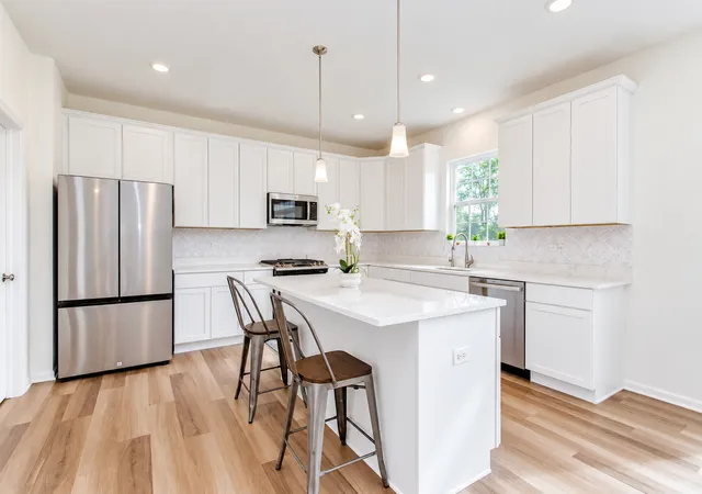 Photo 3 of Single family home for sale at 25529 W Streamwood Ln, Plainfield, IL 60544 | MLS# 12788464 | Listing updated on 2026-10-20