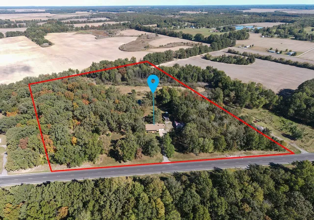 Photo 3 of Single family home for sale at 3312 N Park Ave, Herrin, IL 62948 | MLS# 12788472 | Listing updated on 2026-10-21