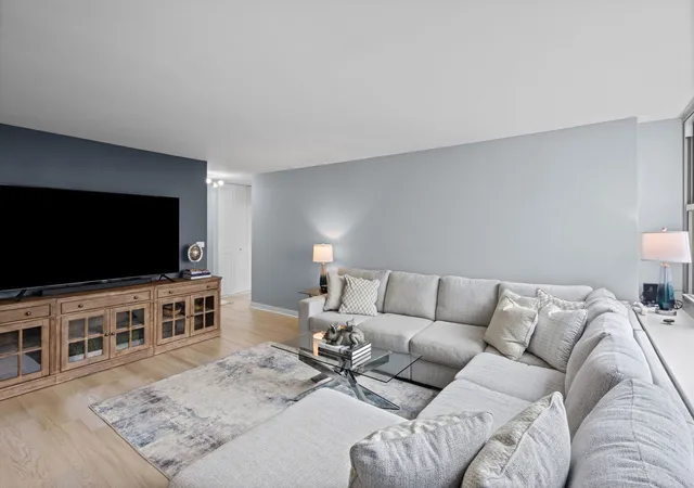 Photo 3 of Condo for sale at 4250 N Marine Dr #2730, Chicago, IL 60613 | MLS# 12788478 | Listing updated on 2026-10-19