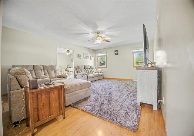 Photo 3 of Single family home for sale at 18 W Circle Dr, Streator, IL 61364 | MLS# 12788482 | Listing updated on 2026-10-23