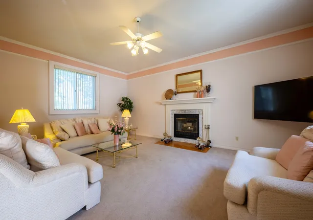 Photo 3 of Single family home for sale at 1708 Oak Park Dr, Champaign, IL 61822 | MLS# 12788492 | Listing updated on 2026-10-23