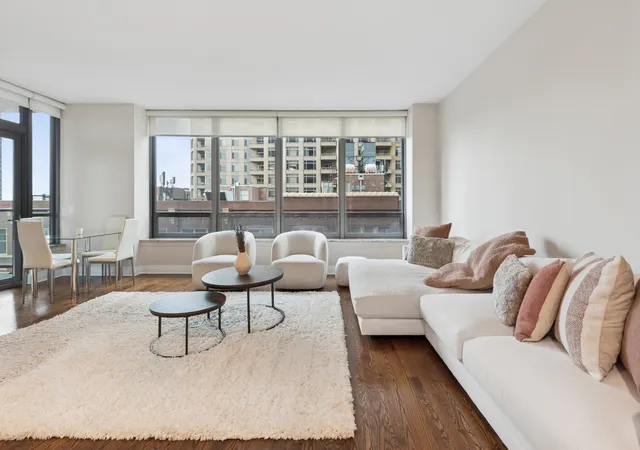 Photo 4 of Condo for sale at 600 N Lake Shore Dr #807, Chicago, IL 60611 | MLS# 12788507 | Listing updated on 2026-10-19