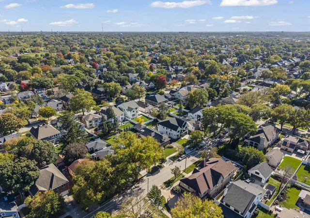Photo 33 of Single family home for sale at 599 S Prospect Ave, Elmhurst, IL 60126 | MLS# 12788520 | Listing updated on 2026-10-22