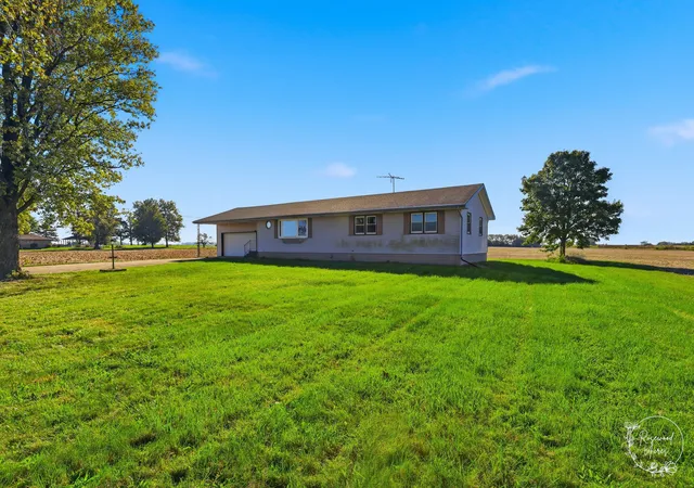 Photo 2 of Single family home for sale at 11624 W State Route 17, Bonfield, IL 60913 | MLS# 12788535 | Listing updated on 2026-10-22