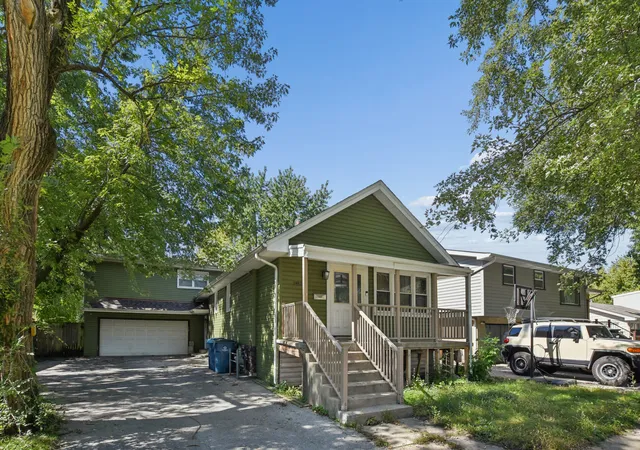 Photo 1 of Single family home for sale at 14938 Millard Ave, Midlothian, IL 60445 | MLS# 12788537 | Listing updated on 2026-10-20