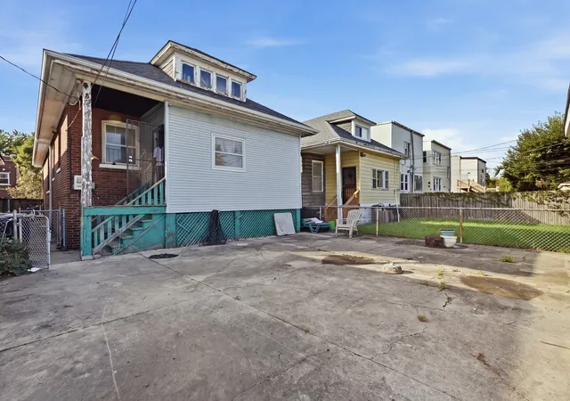 Photo 3 of Single family home for sale at 7517 S Peoria St, Chicago, IL 60620 | MLS# 12788540 | Listing updated on 2026-10-22