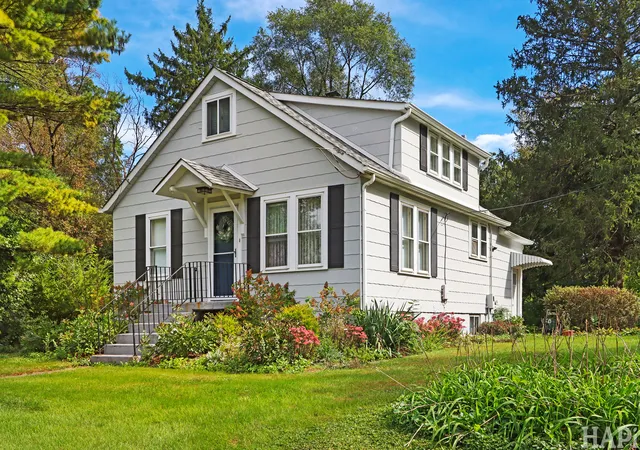 Photo 1 of Single family home for sale at 2225 Lagoon Dr, Fox River Grove, IL 60021 | MLS# 12788554 | Listing updated on 2026-10-24