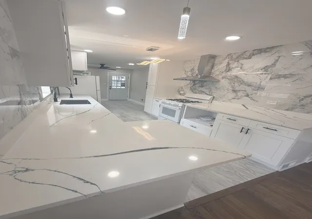 Photo 4 of Single family home for sale at 8926 S Paxton Ave, Chicago, IL 60617 | MLS# 12788577 | Listing updated on 2026-10-20