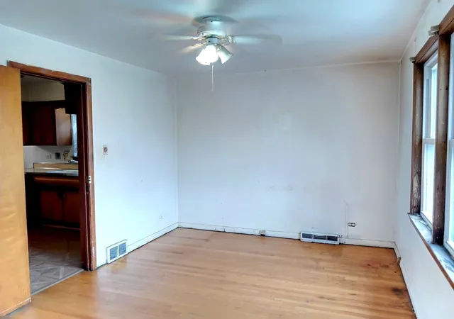 Photo 4 of Single family home for sale at 2133 W 49th Place, Chicago, IL 60609 | MLS# 12788595 | Listing updated on 2026-10-19