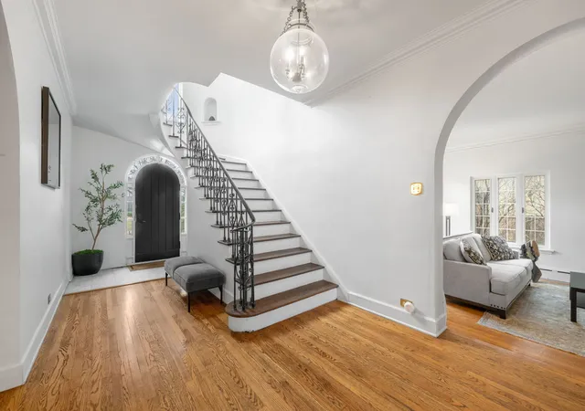 Photo 3 of Single family home for sale at 1210 William St, River Forest, IL 60305 | MLS# 12788598 | Listing updated on 2026-10-26