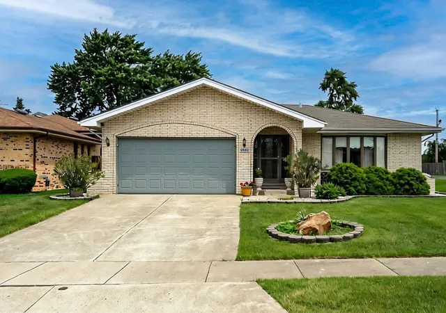 Photo 2 of Single family home for sale at 6426 W 84th Place, Burbank, IL 60459 | MLS# 12788619 | Listing updated on 2026-10-20