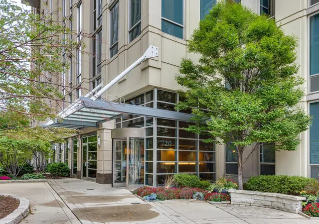 Condo for sale at 720 N Larrabee St #G04, Chicago, IL 60654 | MLS# 12788637