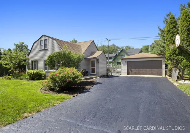 Photo 1 of Single family home for sale at 1216 S Wisconsin Ave, Lombard, IL 60148 | MLS# 12788642 | Listing updated on 2026-10-20