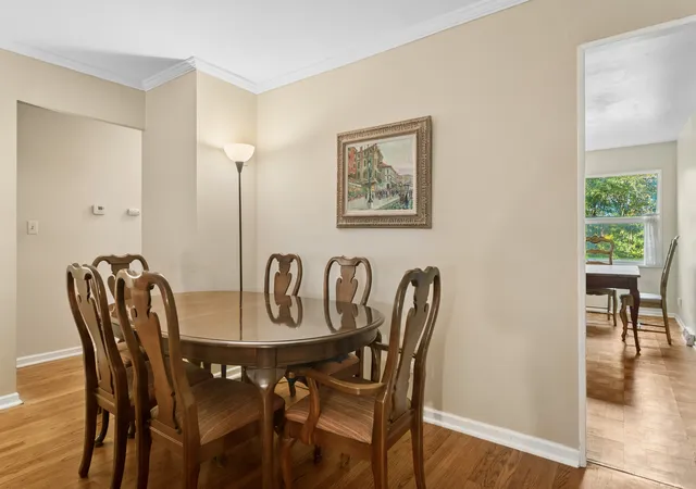 Photo 4 of Single family home for sale at 1100 Oxford Rd, Deerfield, IL 60015 | MLS# 12788659 | Listing updated on 2026-10-22