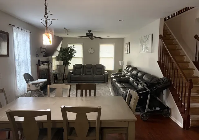 Photo 3 of Single family home for sale at 1830 Fernwood Ln, Algonquin, IL 60102 | MLS# 12788670 | Listing updated on 2026-10-20