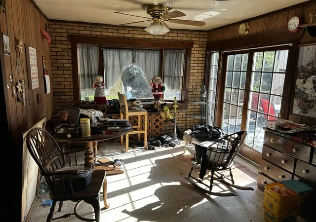 Photo 3 of Single family home for sale at 1322 Plainfield Rd, Joliet, IL 60435 | MLS# 12788671 | Listing updated on 2026-10-23