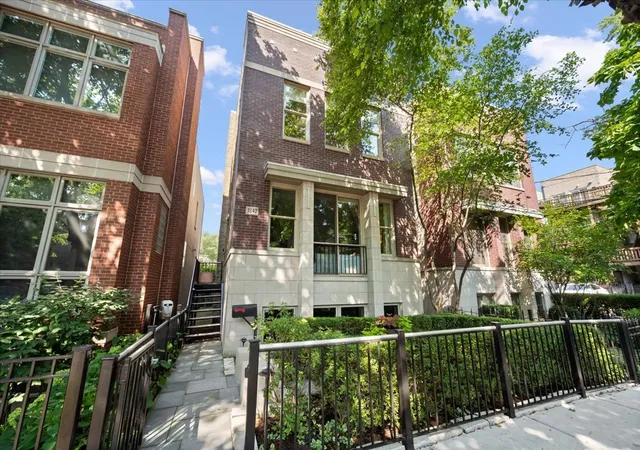 Photo 2 of Single family home for sale at 1942 N Wolcott Ave, Chicago, IL 60622 | MLS# 12788674 | Listing updated on 2026-10-22