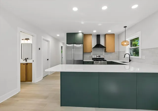 Photo 2 of Single family home for sale at 1901 W Plainfield Rd, La Grange Highlands, IL 60525 | MLS# 12788675 | Listing updated on 2026-10-22